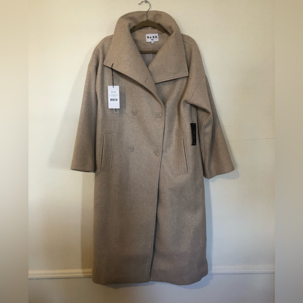 NA-KD never worn. Wool winter coat.